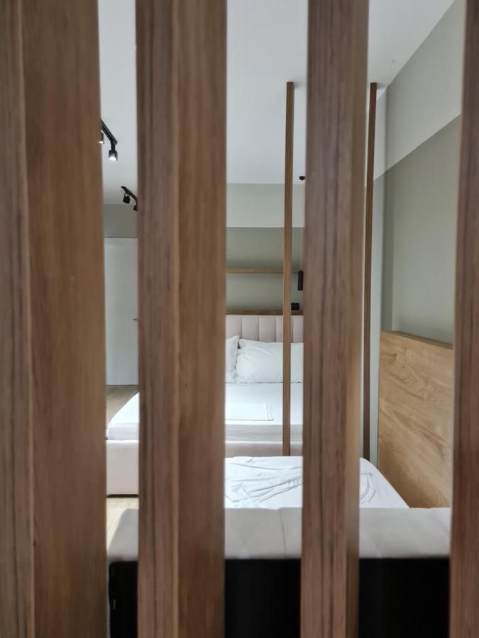 Tam Serviced Myslym Shyri No1 Appartement