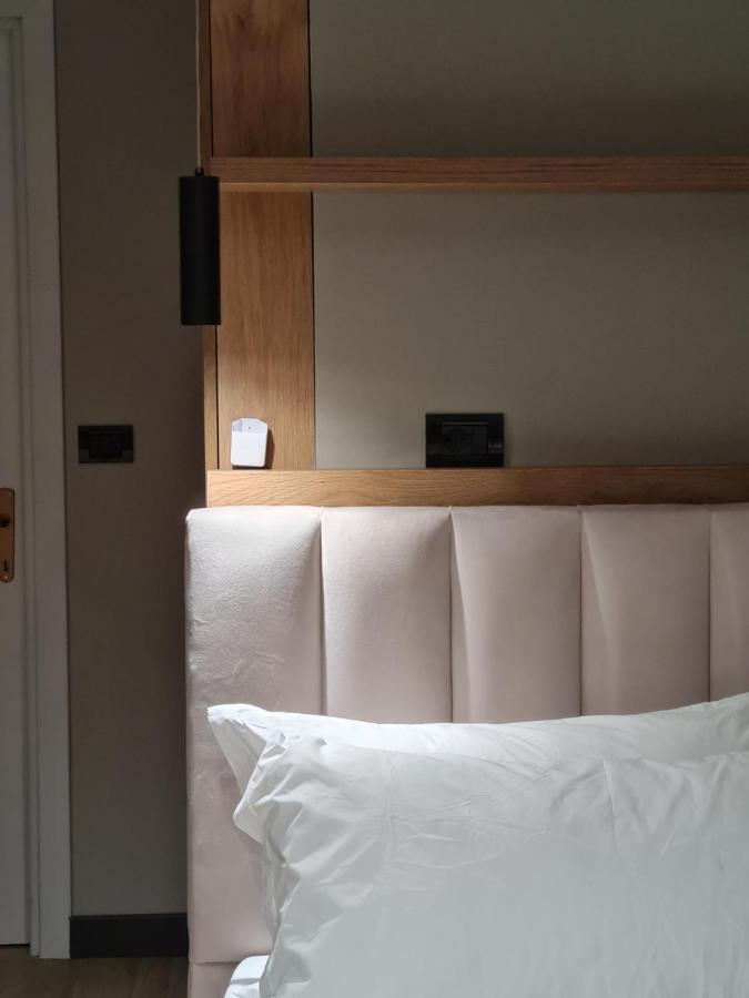 Tam Serviced Myslym Shyri No1 Appartement